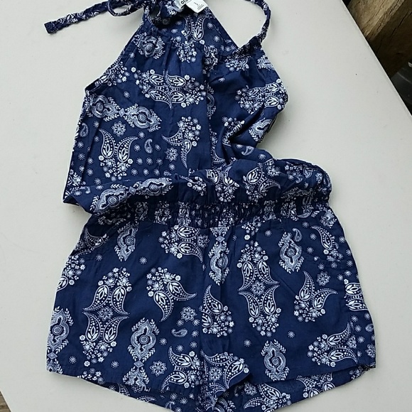 * donated* OLD NAVY ROMPER - Picture 1 of 3